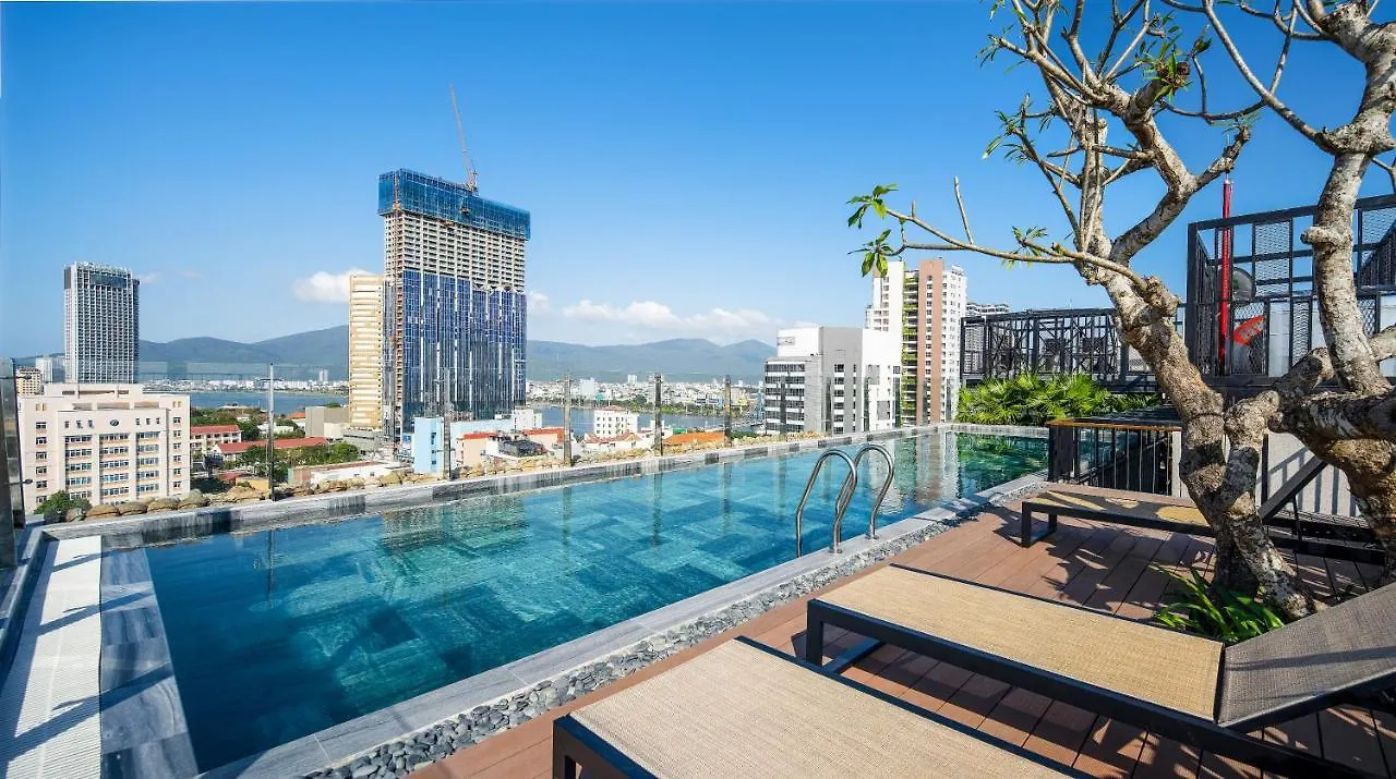 Seahorse Tropical Da Nang Hotel By Haviland 3*,